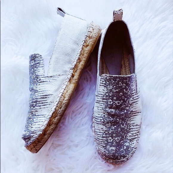 Vince Shoes - Vince Robin White Grey Espadrilles